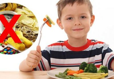 Điểm danh một số thực phẩm không tốt mà phụ huynh nên hạn chế cho trẻ ăn